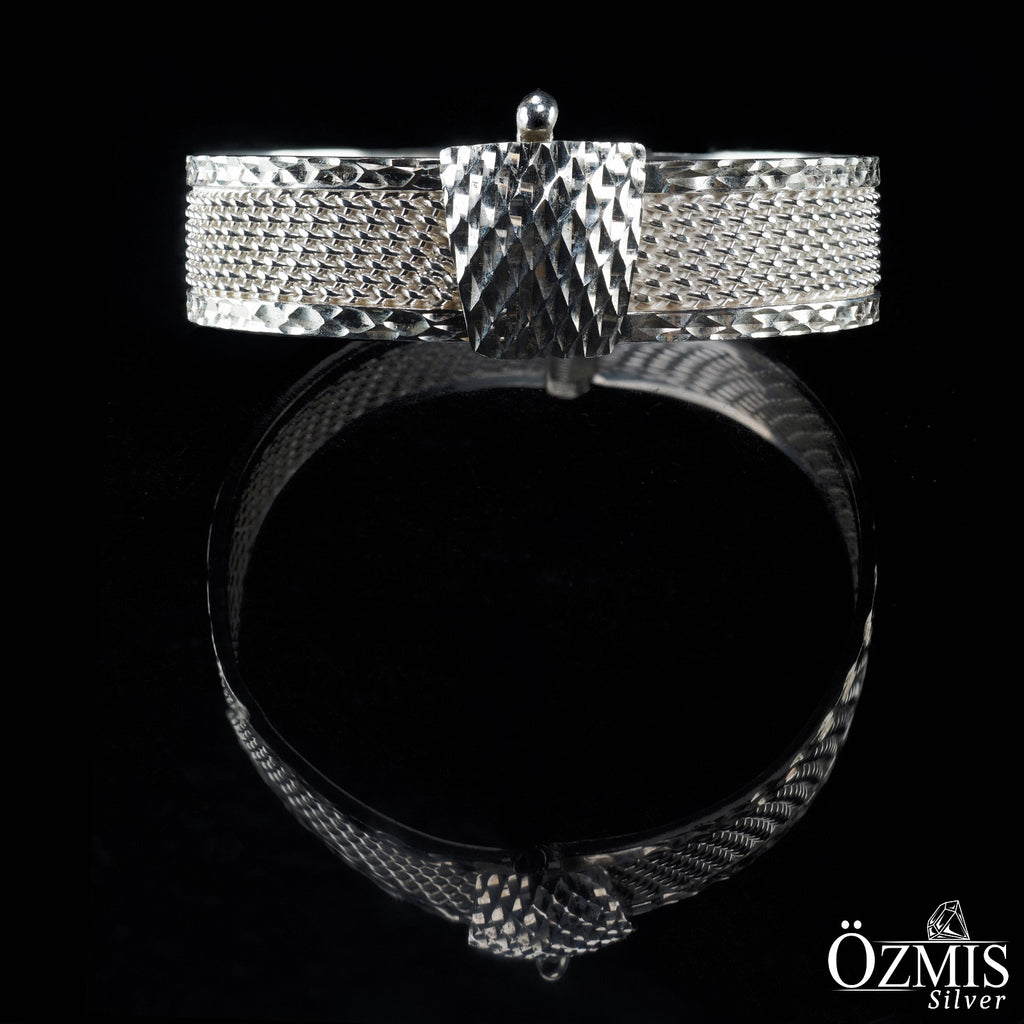 Kenarları Çevrili Gümüş Bilezik